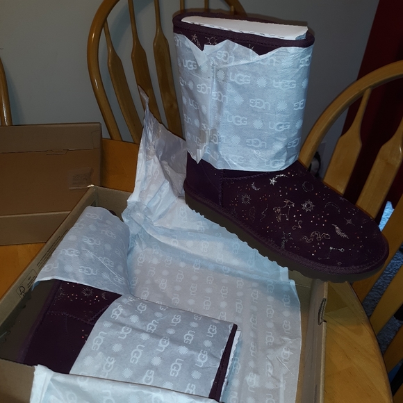UGG Shoes - These were stolen 1/18/25! UGG Womens Classic Zodiac Short Boot